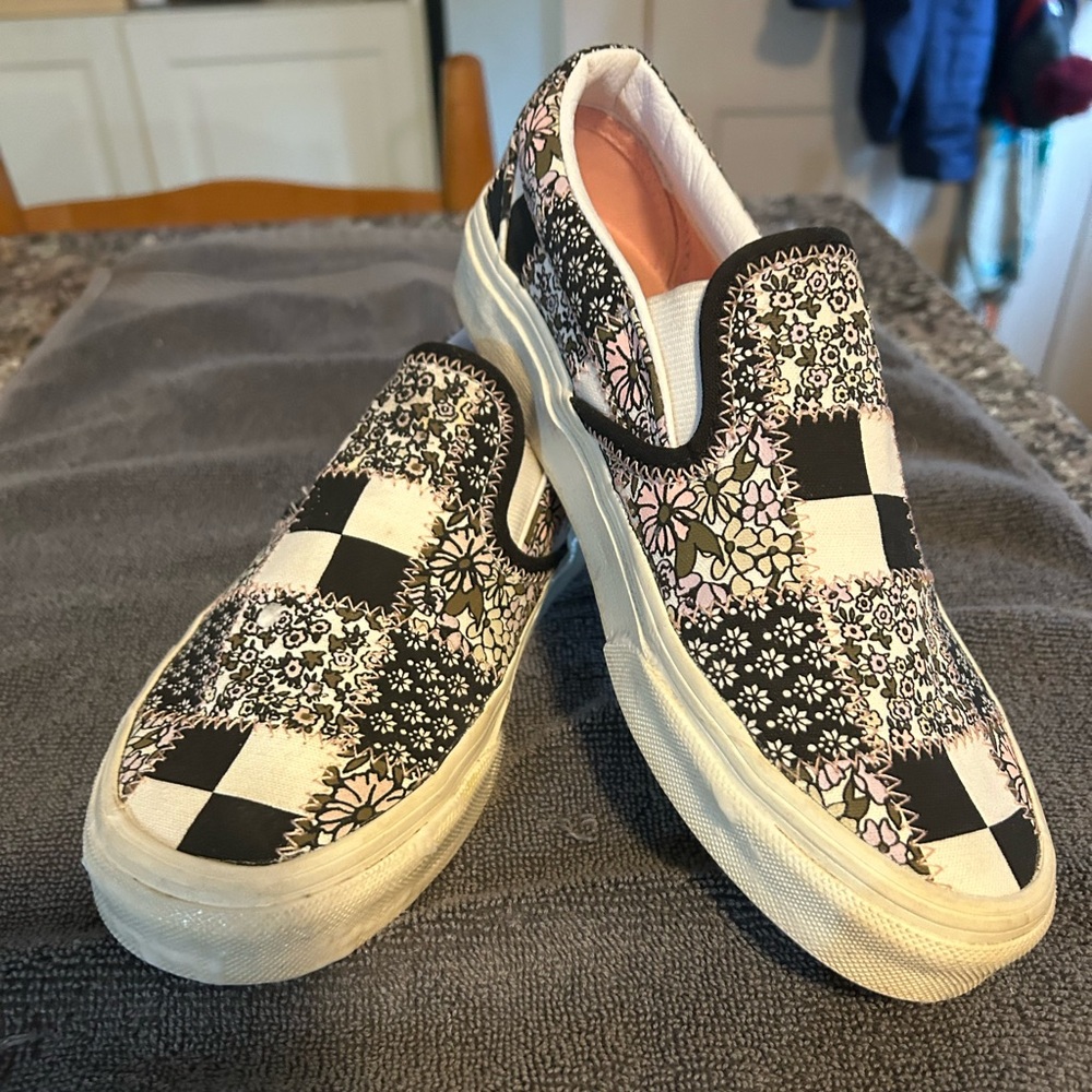 Vans Patchwork  Slip-On Sneakers - Black, White & Pink Floral Check